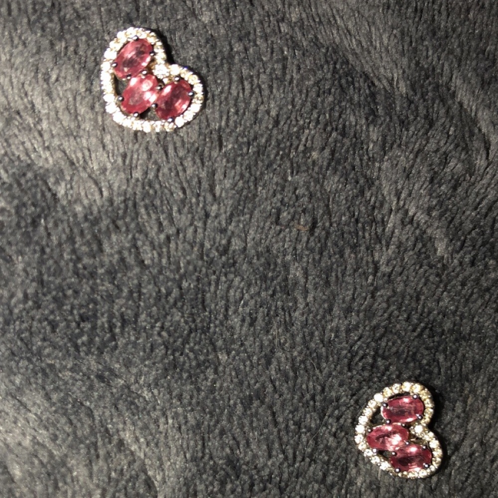 ✨Holiday 🎄 Heart Diamond and Ruby Set - Picture 3 of 3